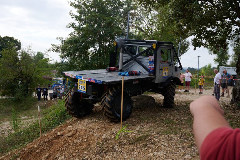 Truck_Trial_A_02