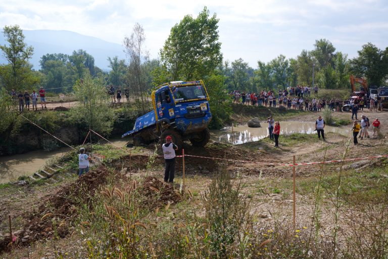 Truck_Trial_B_01