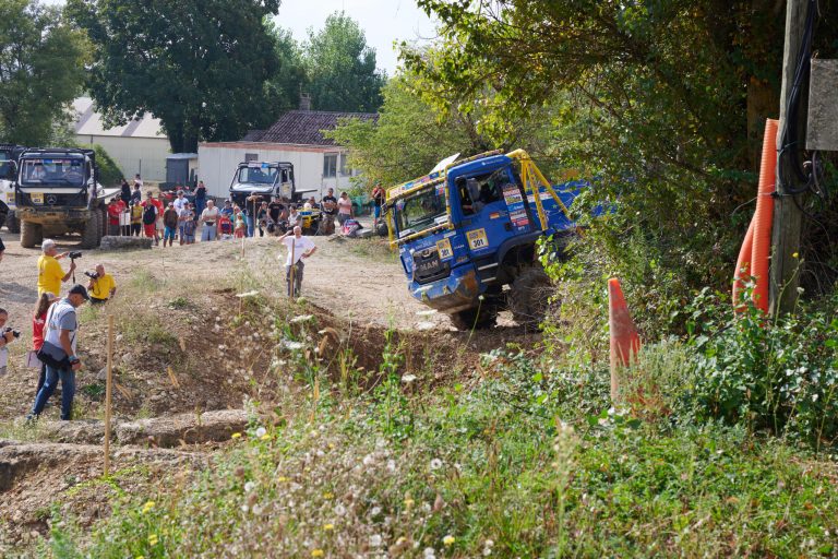 Truck_Trial_B_04