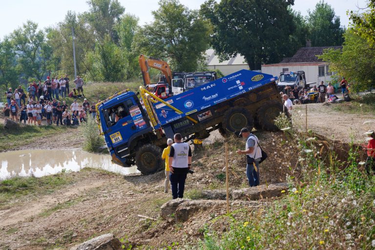 Truck_Trial_B_07